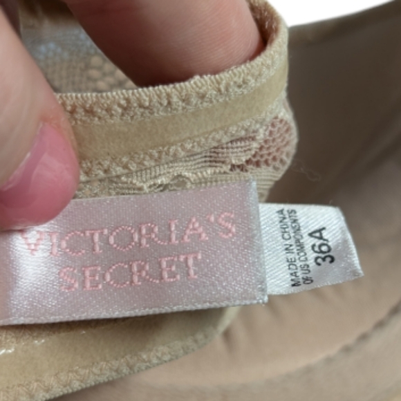 Victoria's Secret Strapless Lace Nude Bra 💕 Size 36A - Picture 3 of 10
